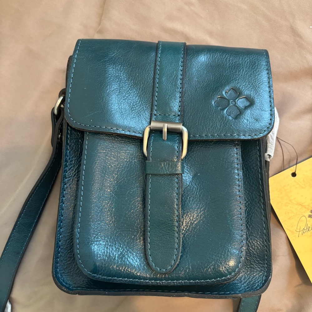 NWT Patricia Nash Distressed Leather Collection Cascina Crossbody Bag Blue Coral